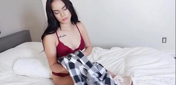  Petite latina dates and fucks a big guy